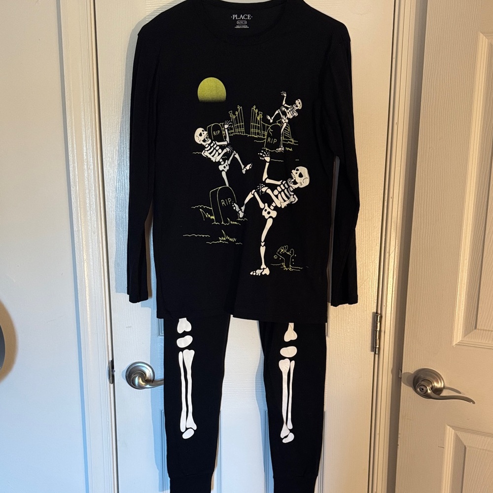Skeleton Glow in the Dark Pajama Set